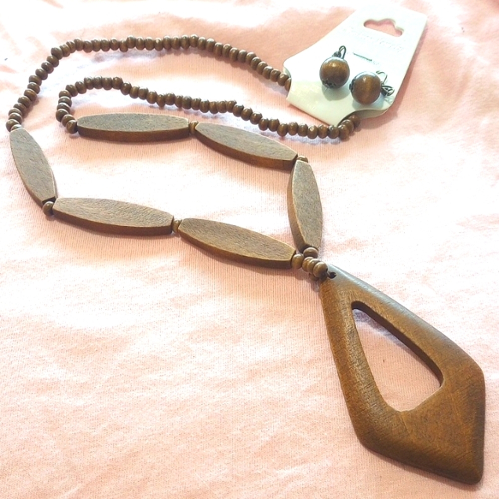 Elegant Brown Wooden Necklace and Earring Set
